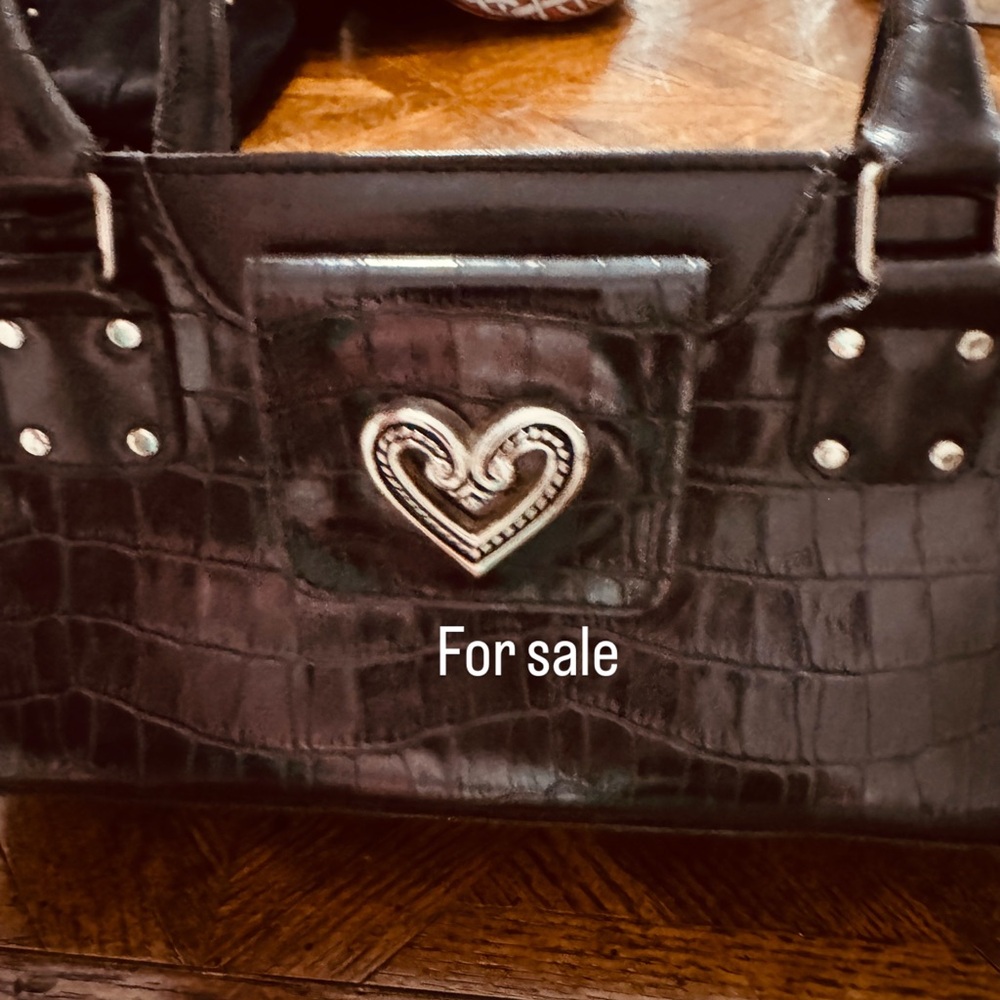 Black Crocodile Pattern Handbag - image 2